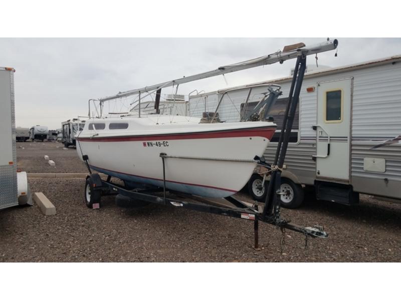 1980 MacGregor 25 located in Arizona for sale