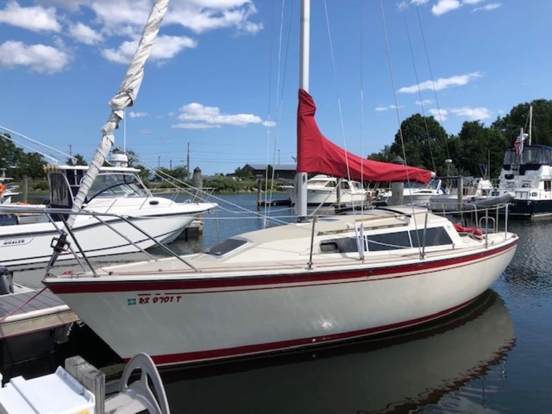 1987 O'Day 272 located in Rhode Island for sale
