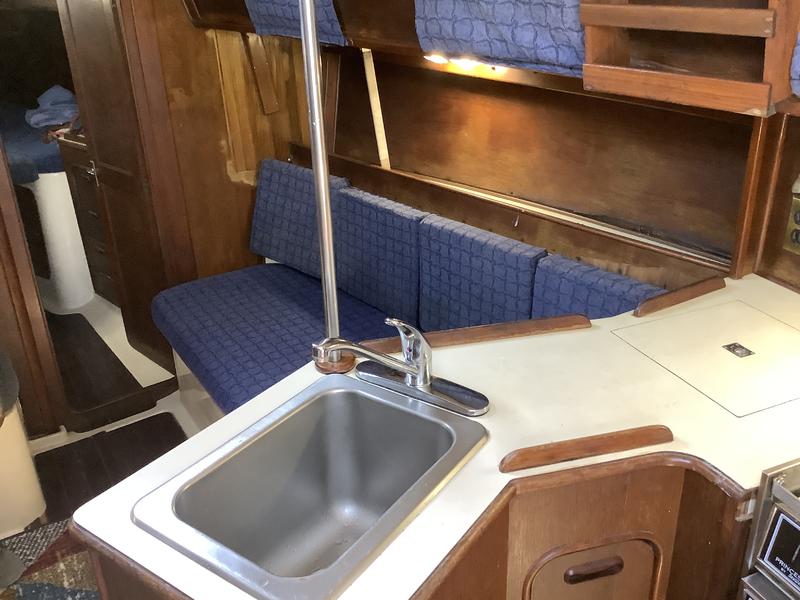 1983 Irwin 34 Citation sailboat for sale in Texas