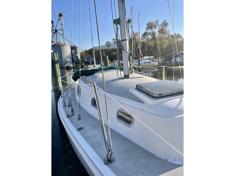 1976 Pearson sailboat for sale in Virginia