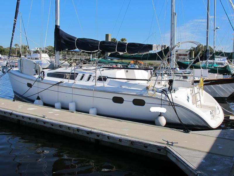 1996 Hunter 376 located in Florida for sale