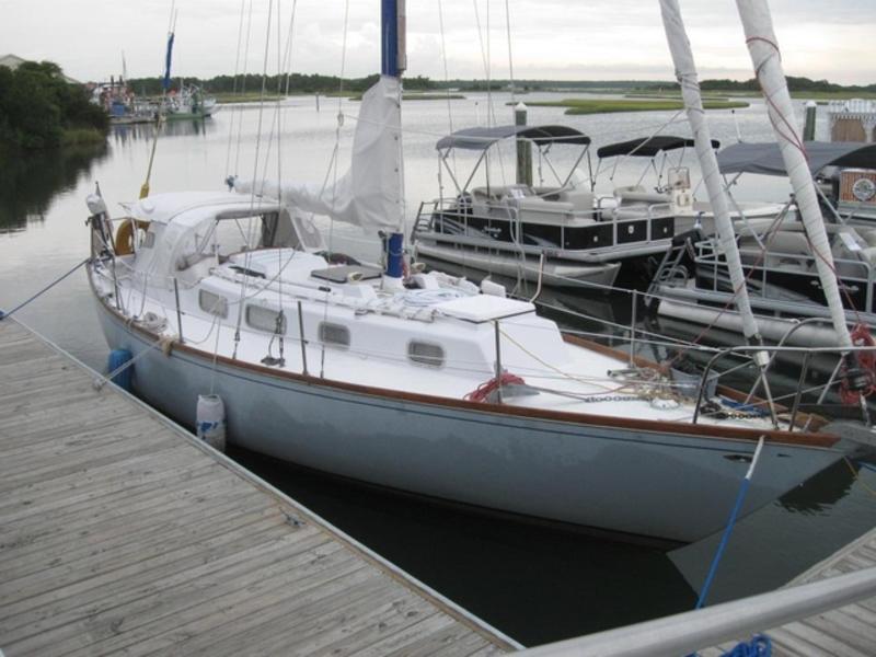 1968 Tartan 34 C located in Florida for sale