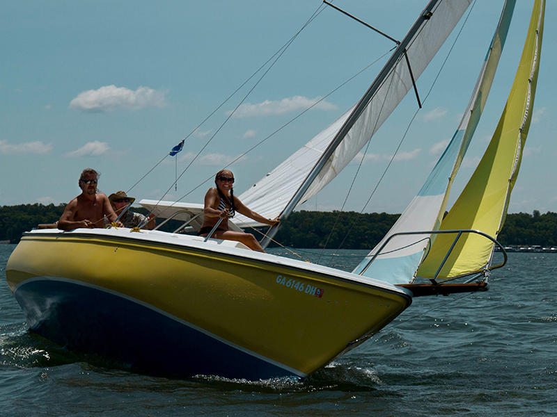 1976 MacGregor Newport Venture sailboat for sale in Georgia