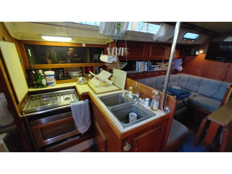 1982 JeaneauODay 390 Cruiser sailboat for sale in Washington