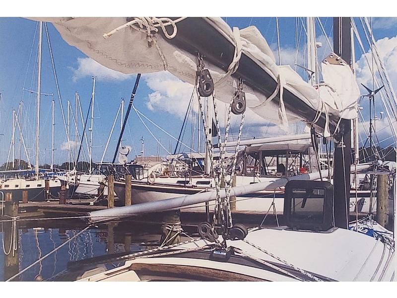 1983 Tillotson Pearson Inc Freedom 21 sailboat for sale in Maryland