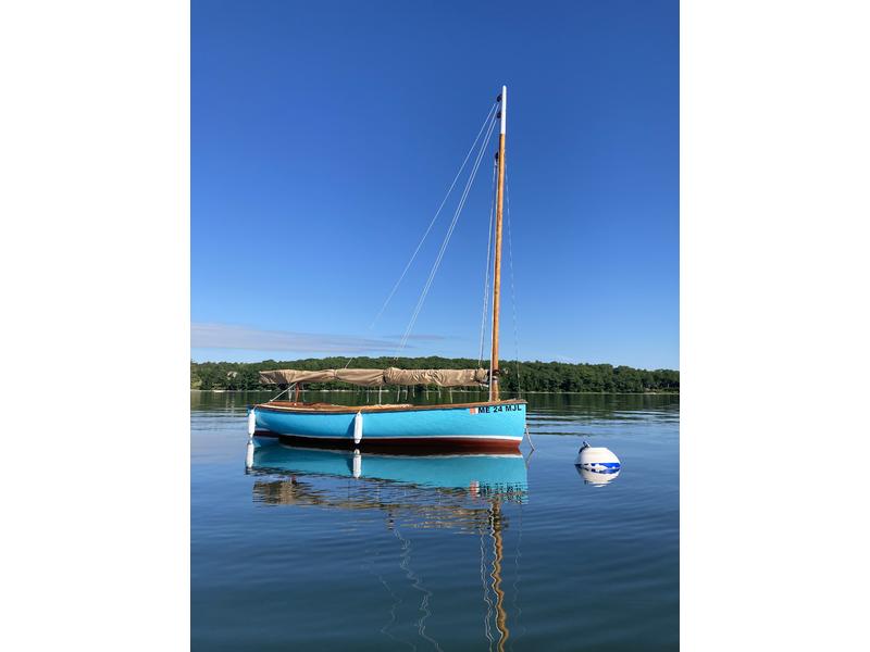 1972 Cape Dory Handy Cat located in Maine for sale