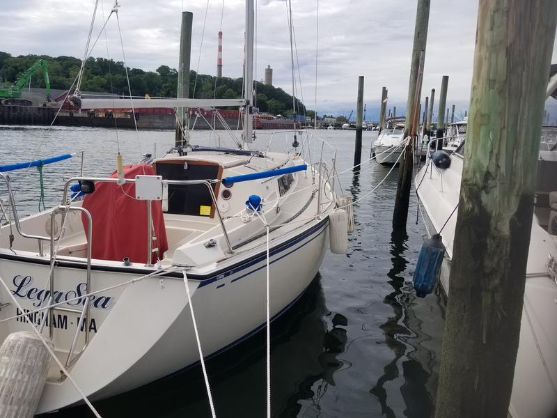 1985 O'Day 31 located in New York for sale