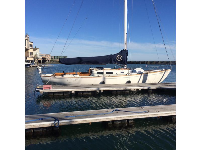 1966 Jensen Marine Cal 40 located in California for sale