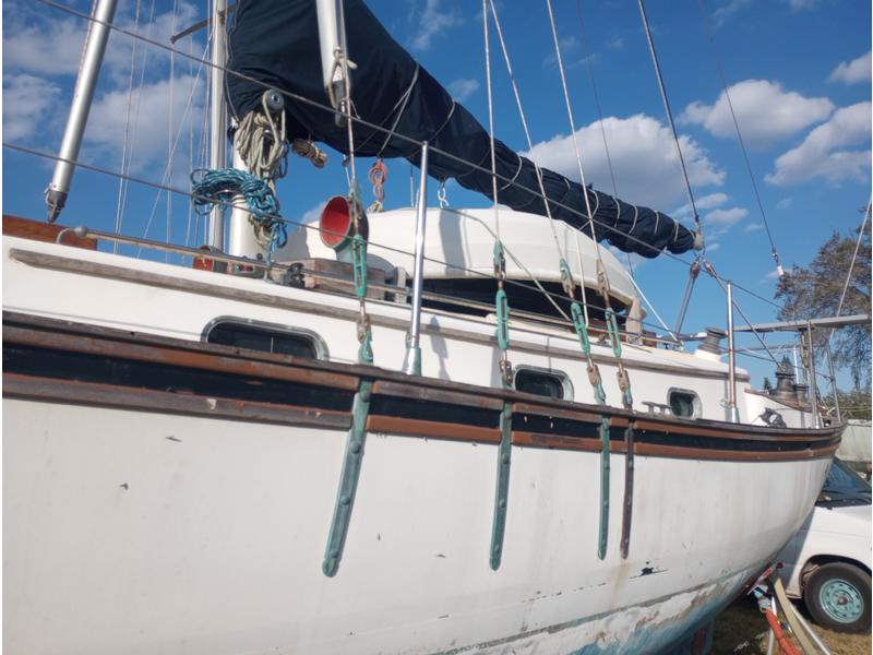 1988 Parkins Herreshoff 28 sailboat for sale in Florida