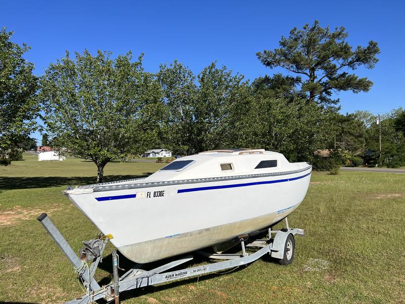 1982 hunter 22 sailboat