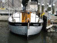 Victoria Yachts LTD Frances 26 Click to launch Larger Image