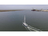 MacGregor 26M Click to launch Larger Image