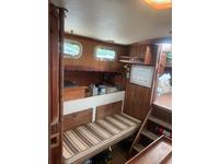 Pilothouse motorsailer Banjer 37 Click to launch Larger Image
