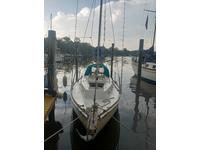 Cape Dory Cape Dory 25 Click to launch Larger Image