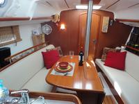 Beneteau Oceanis Clipper 323 Click to launch Larger Image