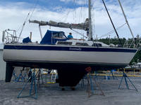 Ouyang Boatworks Aloha 27 Click to launch Larger Image