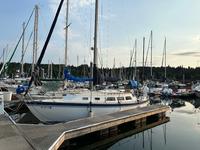 1983 Bainbridge Island Washington 33 Capital Yachts Newport 33