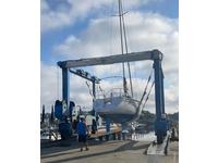hunter Legend 35.5 Click to launch Larger Image