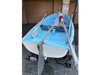 Boston Whaler Squall  Click to launch Larger Image