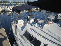 Catalina 270LE Click to launch Larger Image