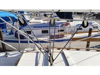 Catalina 30 tall rig Click to launch Larger Image