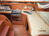 Hunter H41 Deck Salon Click to launch Larger Image
