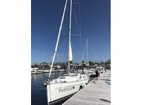 Beneteau Oceanis 343 Click to launch Larger Image