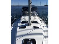Beneteau Oceanis 343 Click to launch Larger Image