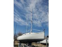 1994 Polk City Saylorville Lake Iowa 26.5 Beneteau First 265