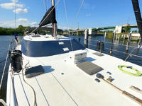 Endeavour Catamaran Corporation Victory 35 Sailing Catamaran Click to launch Larger Image