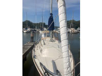 Sabre Yachts Sabre 28 MkI Click to launch Larger Image