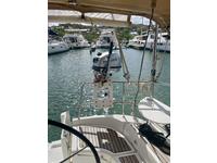 Beneteau 423 Click to launch Larger Image