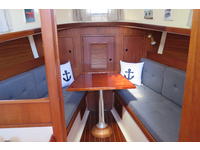 Hinterhoeller Yachts Nonsuch 26 Classic Click to launch Larger Image