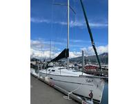 Beneteau 323 Click to launch Larger Image
