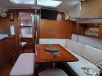 Beneteau Oceanis 43 Click to launch Larger Image