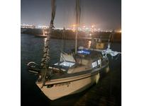 International Marine West White Potter 19 Blue Water lay up Click to launch Larger Image