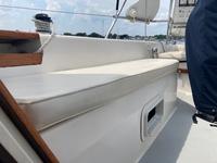 Catalina Yachts C30 Click to launch Larger Image