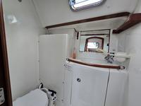 Beneteau 411 Click to launch Larger Image