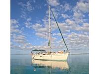 Beneteau 411 Click to launch Larger Image