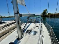 Beneteau 323 Click to launch Larger Image