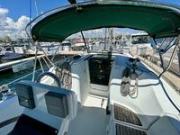 Beneteau 323 Click to launch Larger Image