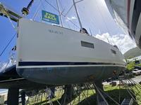 Beneteau 38.1 Click to launch Larger Image