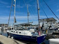 Beneteau Oceanis 42cc Click to launch Larger Image