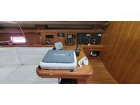 Hunter 44ds Click to launch Larger Image