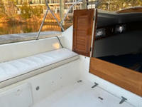1990 Menger 23' Catboat  Click to launch Larger Image