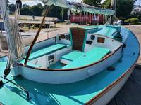  1970's 25' Charles Wittholz Design Catboat Click to launch Larger Image