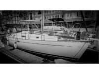 Beneteau Oceanis 381 Click to launch Larger Image