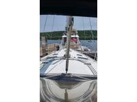 Beneteau 423 Click to launch Larger Image