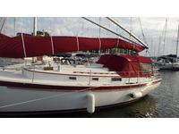 Hinterhoeller Nonsuch 33 Click to launch Larger Image
