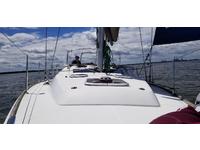 Beneteau Oceanis 40 Click to launch Larger Image